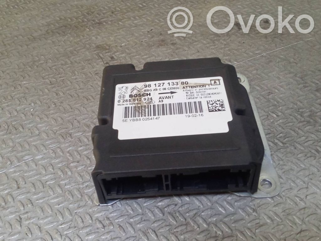 Peugeot 208 I Airbag control unit/module 