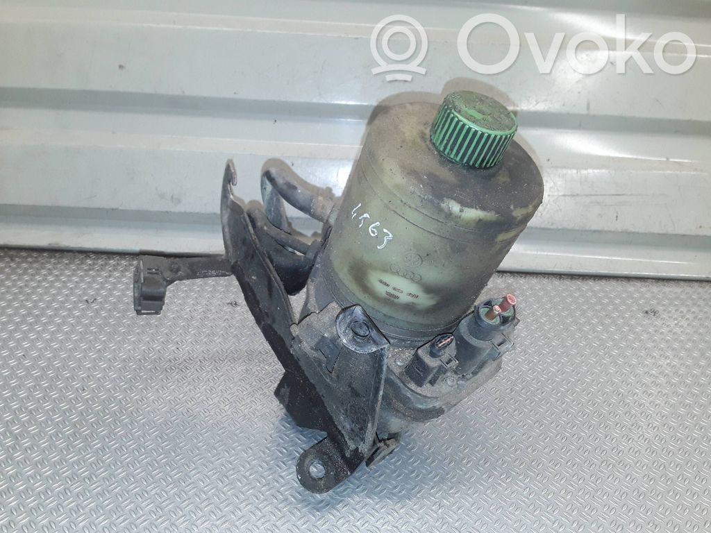 Ohjaustehostimen sähköpumppu   6Q0423371