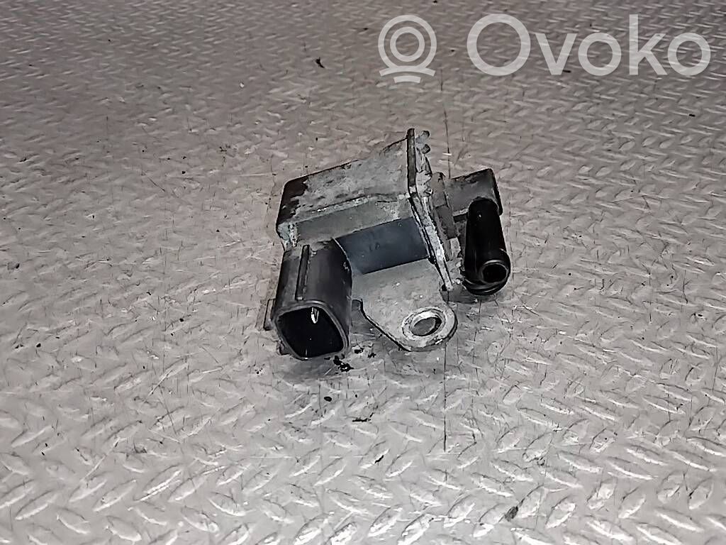 Nissan Note (E12) Válvula de vacío (Usadas) 
