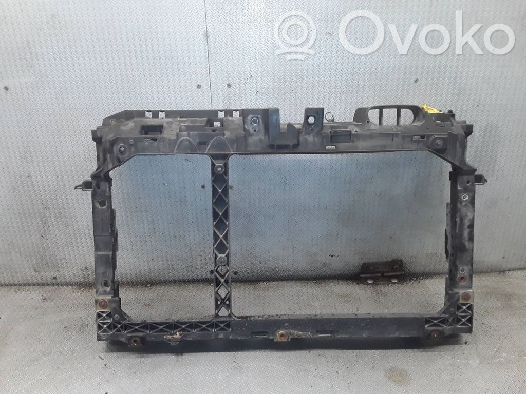 Radiatoru panelis   8V51A16E146A