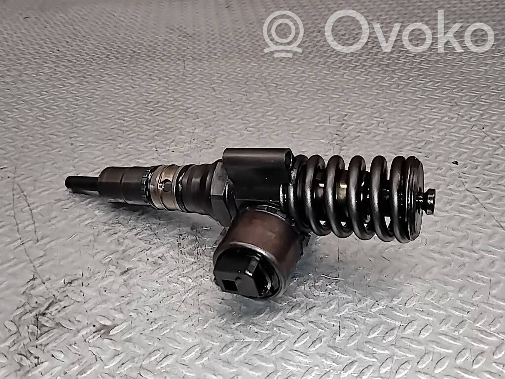 Audi A4 S4 B7 8E 8H Injector combustibil 