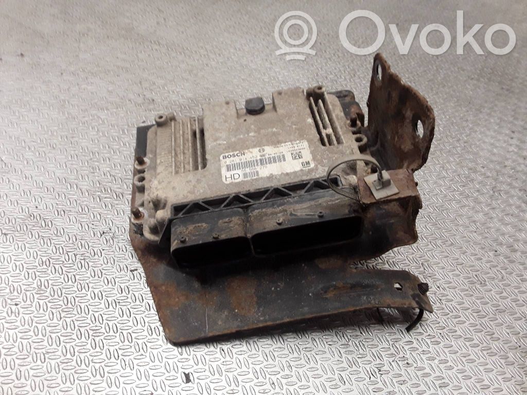 Unidad de control/módulo del motor   0281014452,55566279