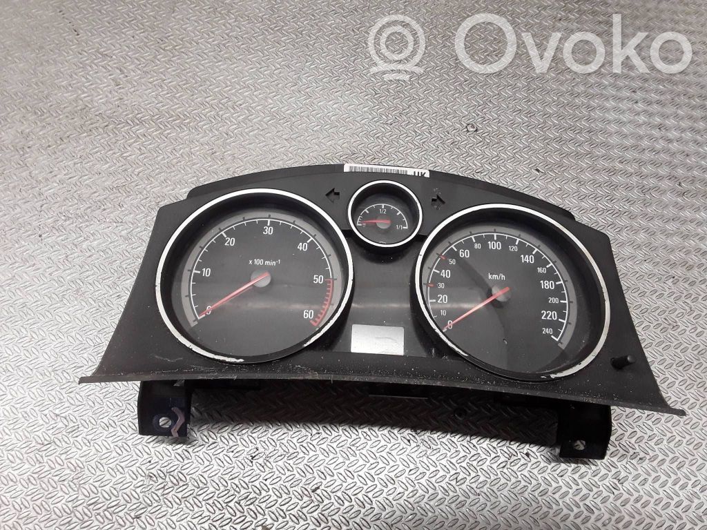 Opel Zafira B Tachimetro (quadro strumenti) 