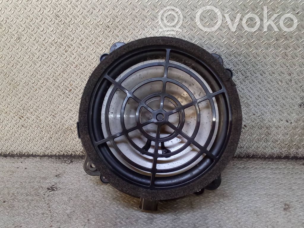Audi Q7 4L Altavoz de la puerta delantera 