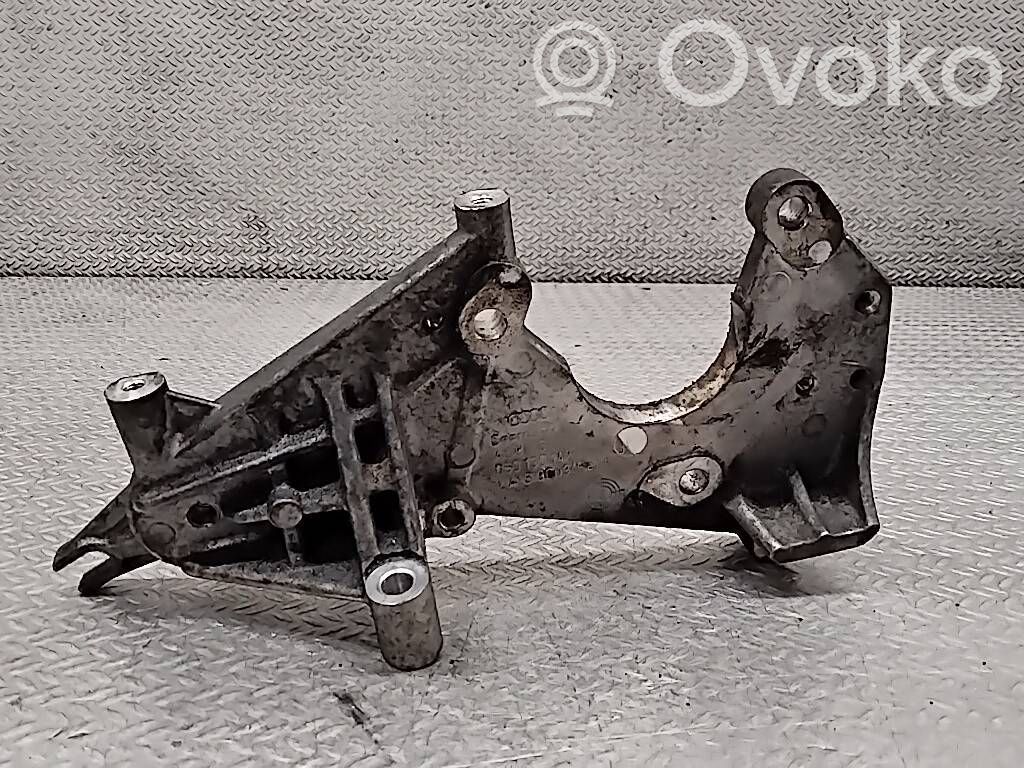 Degalų siurblio kronšteinas   059130147