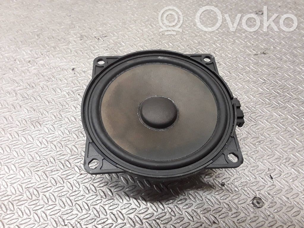 Volkswagen Golf V Altavoz del panel 