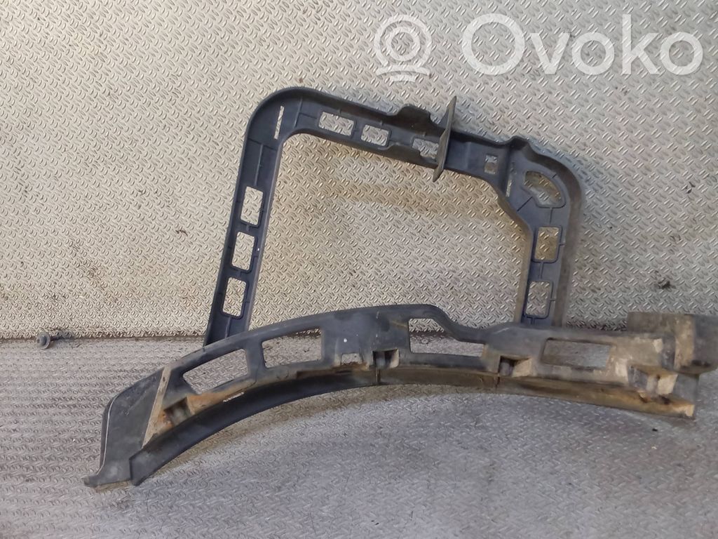 Volkswagen PASSAT B7 Staffa di rinforzo montaggio del paraurti posteriore 