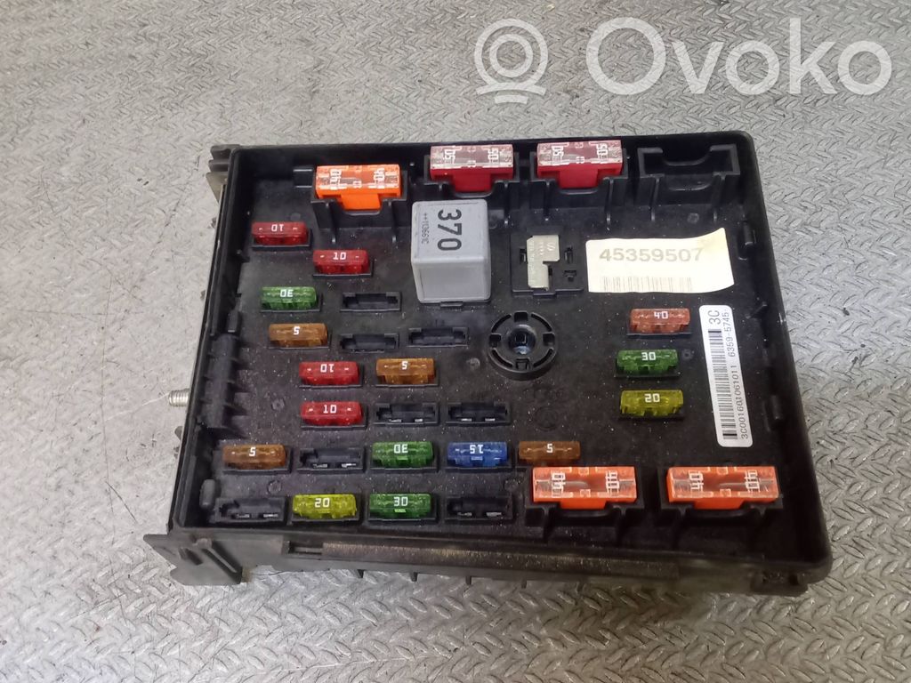 Module de fusibles   63595745