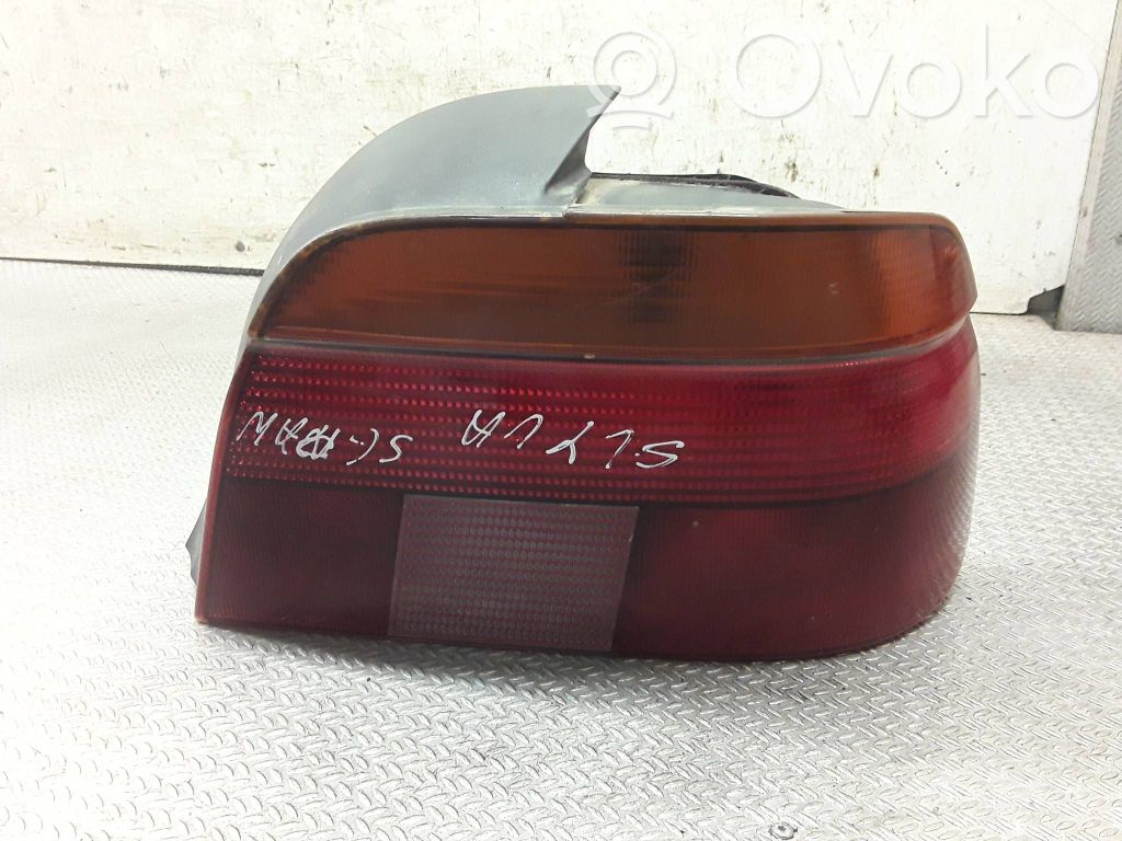 Rear/tail lights   8358032