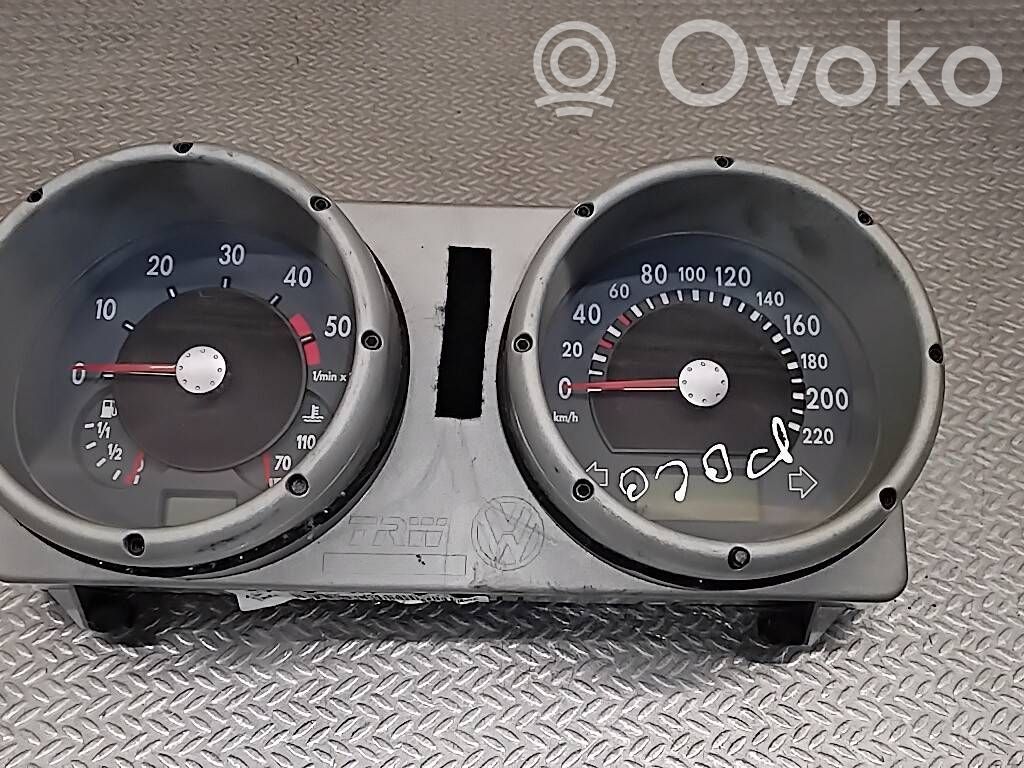 Volkswagen Polo III 6N 6N2 6NF Vitezometru (grup de instrumente) 