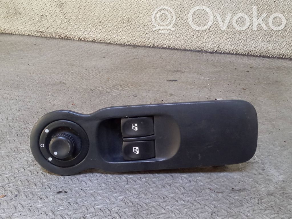 Renault Modus Przyciski szyb 