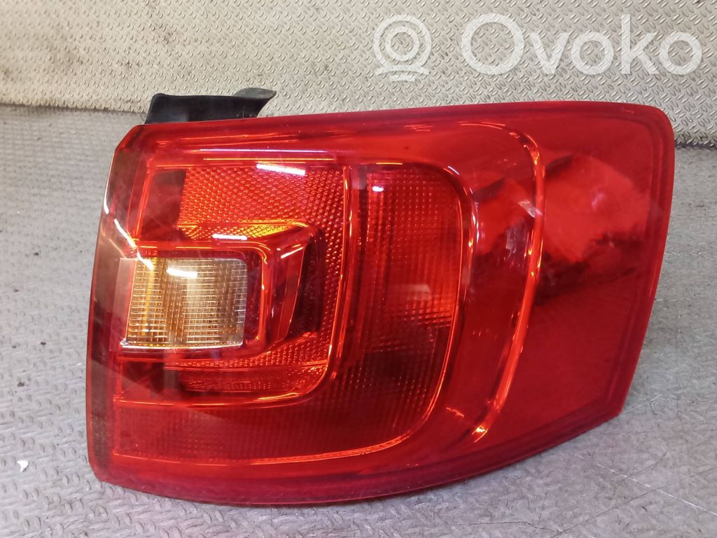 Volkswagen Jetta VI Lampa tylna 