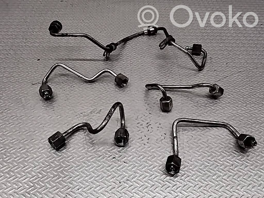 Volkswagen PASSAT CC Tuyau d'alimentation d'injecteur de carburant