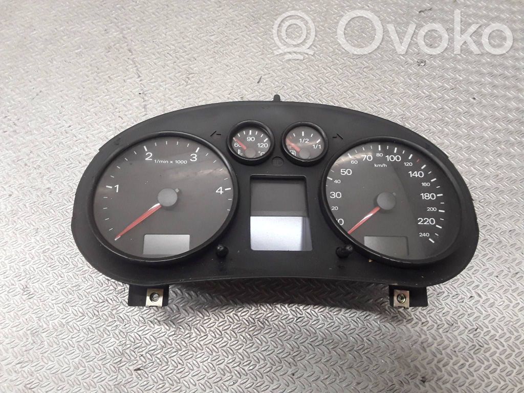 Audi A2 Geschwindigkeitsmesser Cockpit