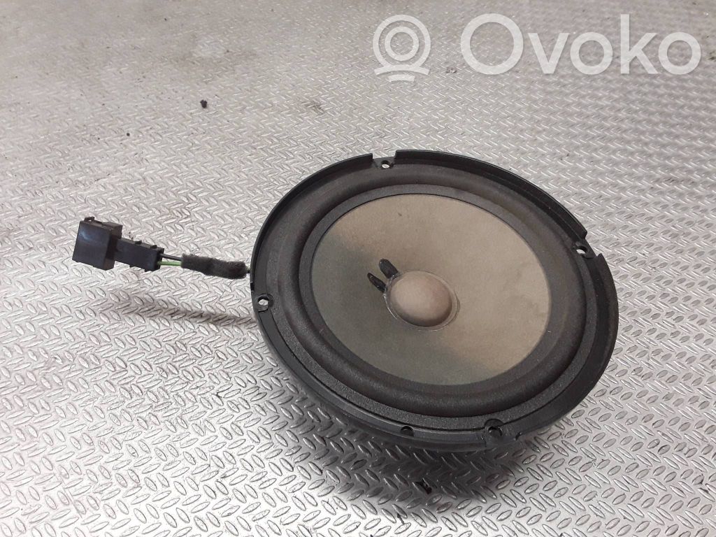 Audi A6 S6 C6 4F Front door speaker 