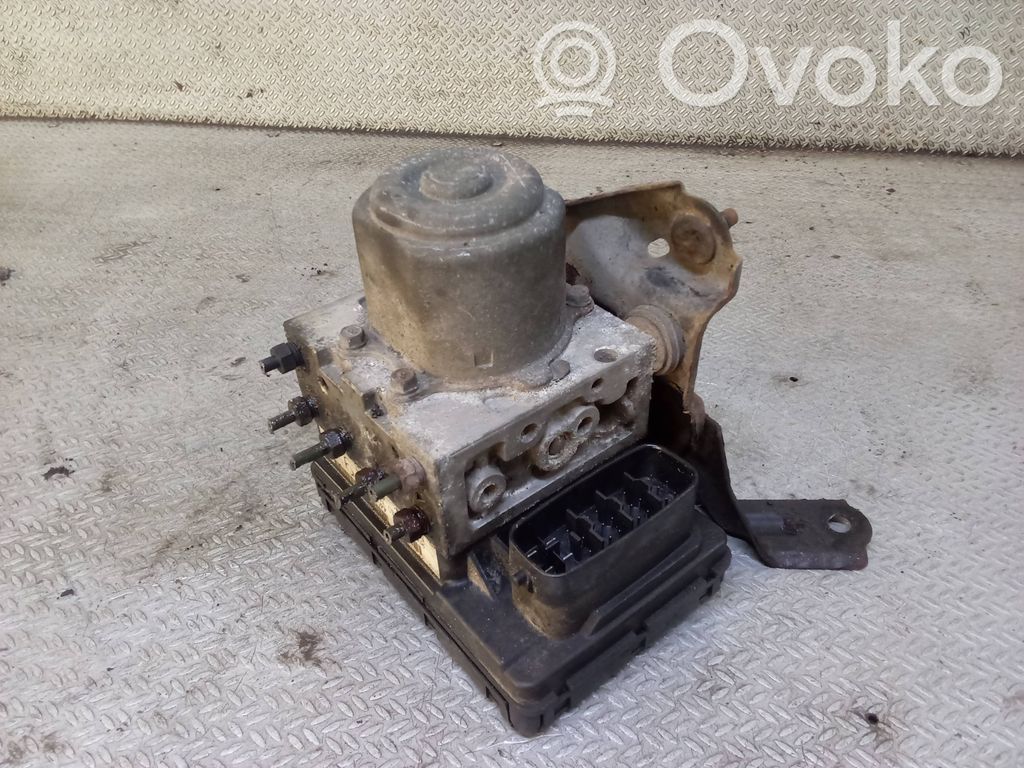 Toyota Corolla Verso E120 E121 Pompa ABS 