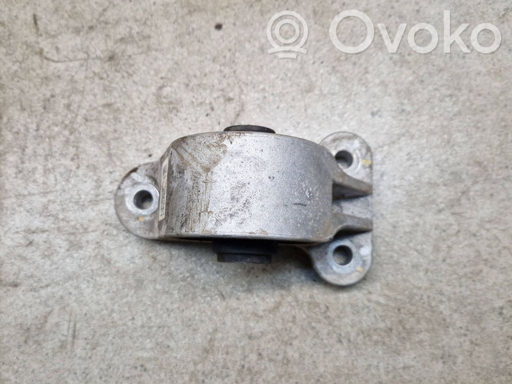 KIA EV6 Engine mount bracket 