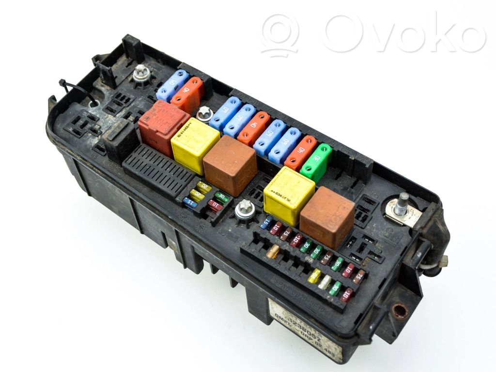 Opel Vectra C Fuse module 