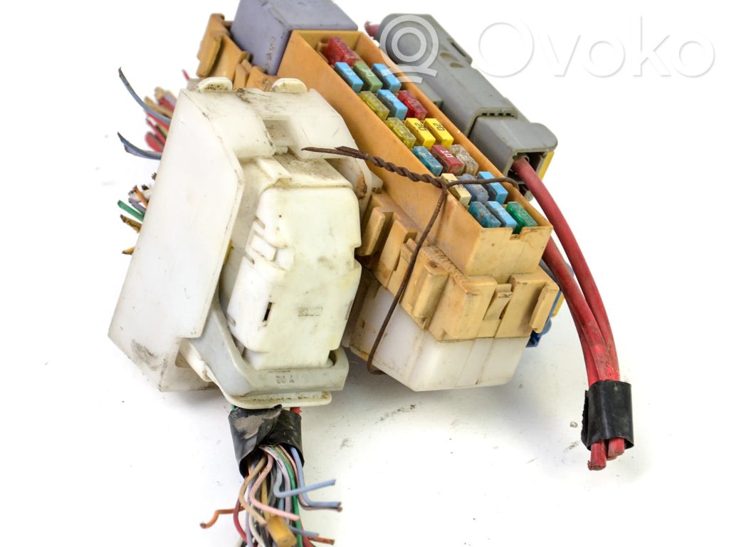 Módulo de fusible   8200241944,64000911