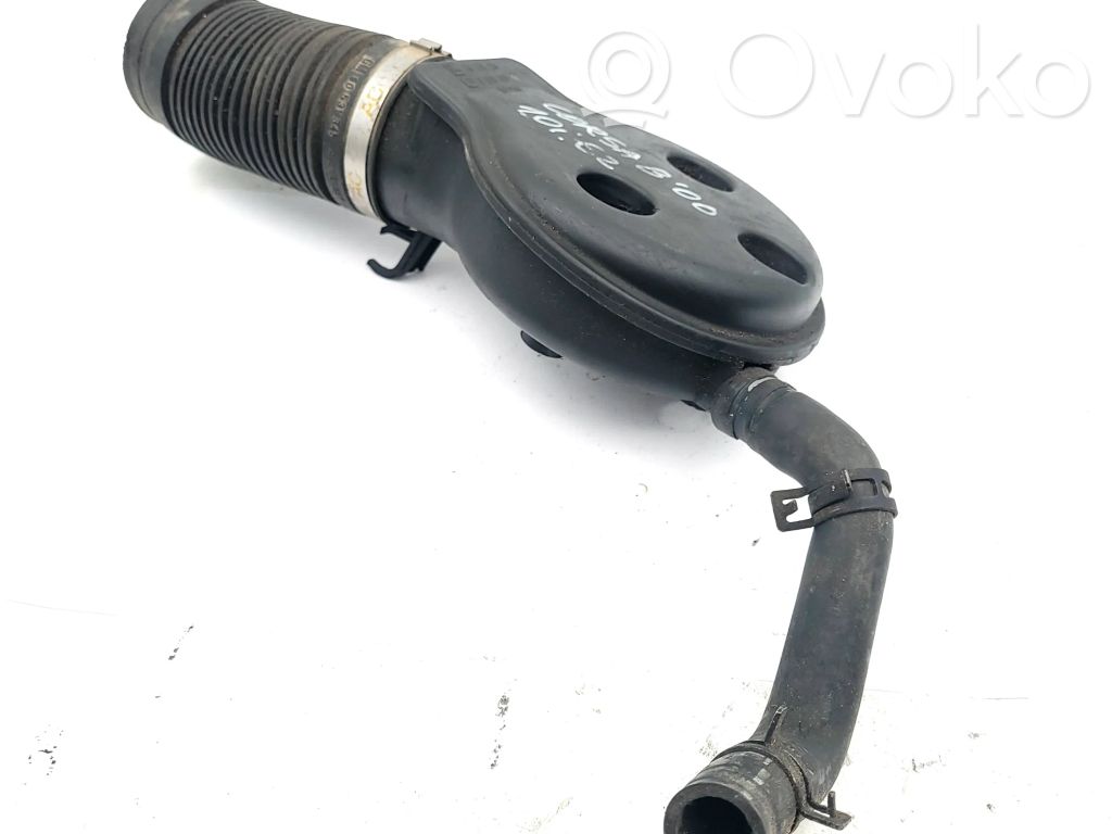 Opel Corsa B Termostato korpusas 
