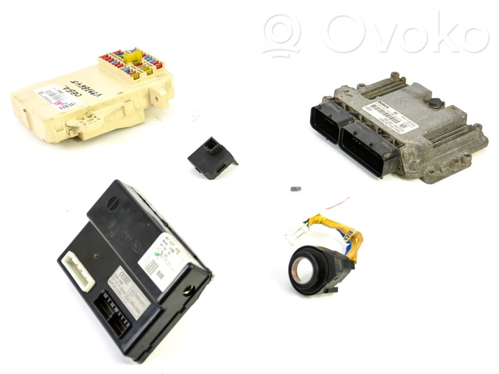 KIA Ceed Komputer / Sterownik ECU i komplet kluczy 