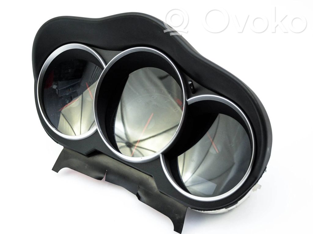 Mazda RX8 Speedometer (instrument cluster) 