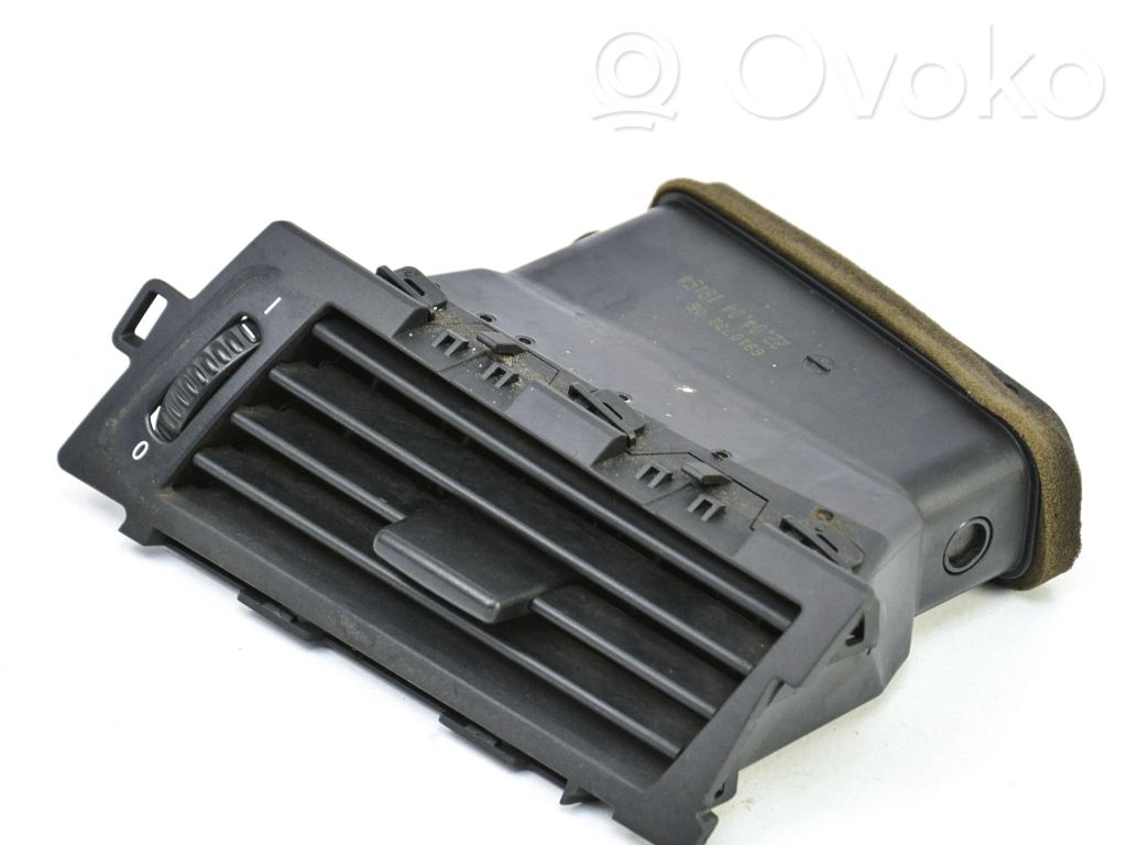 BMW 5 E60 E61 Šoninės oro grotelės 