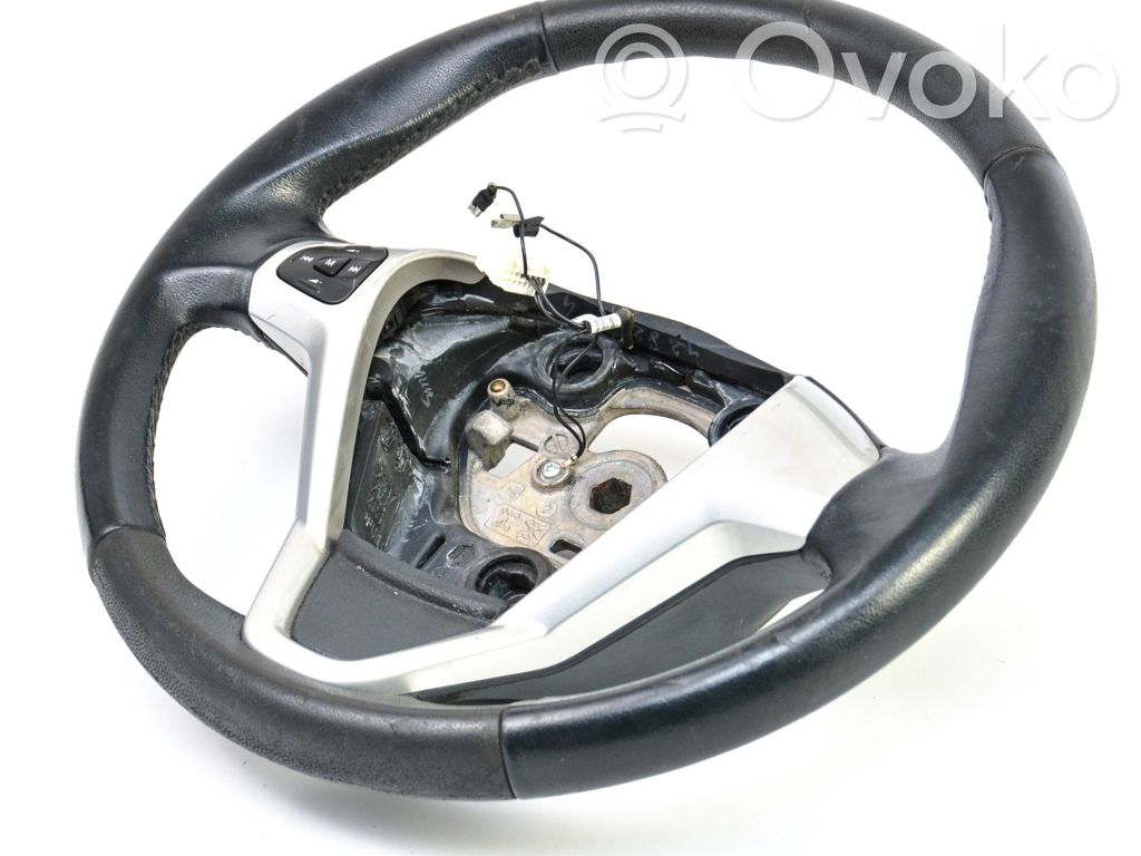 Ford Fiesta Ohjauspyörä 