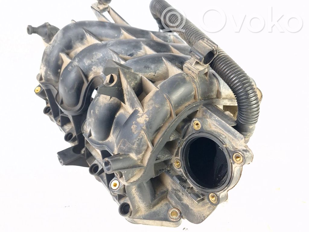 Volkswagen Golf IV Colector de admisión 