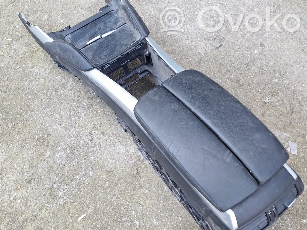 Armrest   0117819,T0027518,0117819T0027518