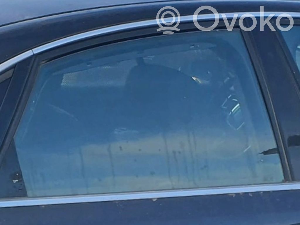 Audi A8 S8 D3 4E Luna de la puerta trasera 