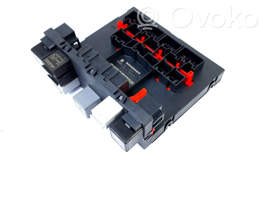 Volkswagen PASSAT B6 Comfort/convenience module 