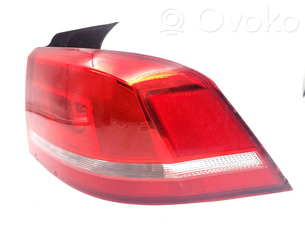 Volkswagen PASSAT B7 Luci posteriori 