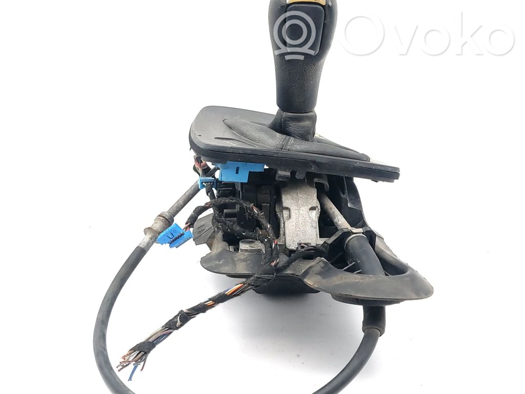 Gear shifter/selector   7155646,7118043,51167118043,1403058224,901204720001