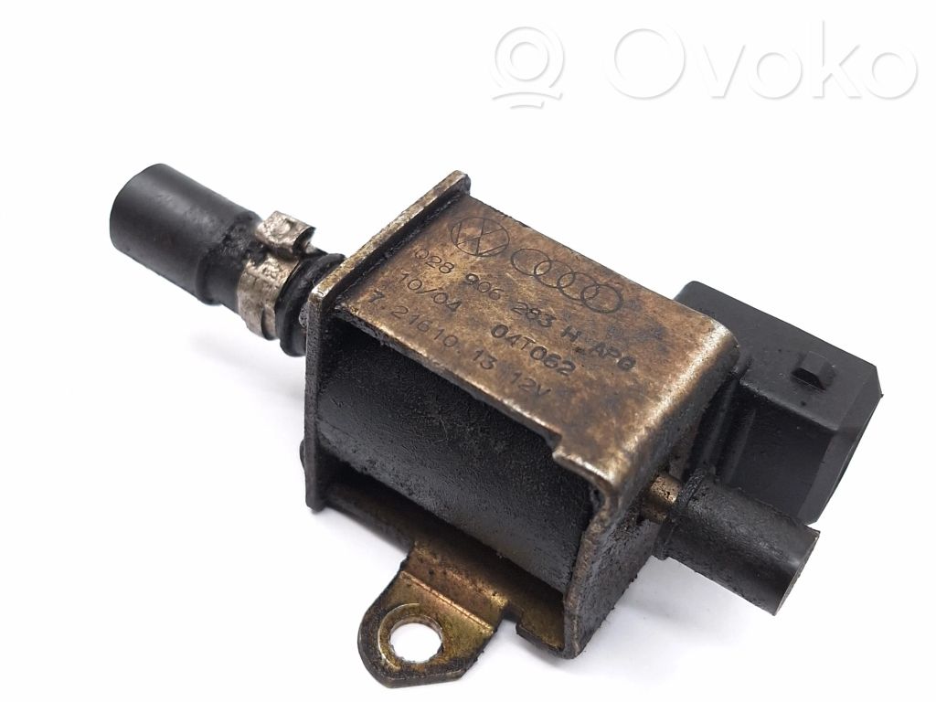 Volkswagen PASSAT B5.5 Zawór elektromagnetyczny 