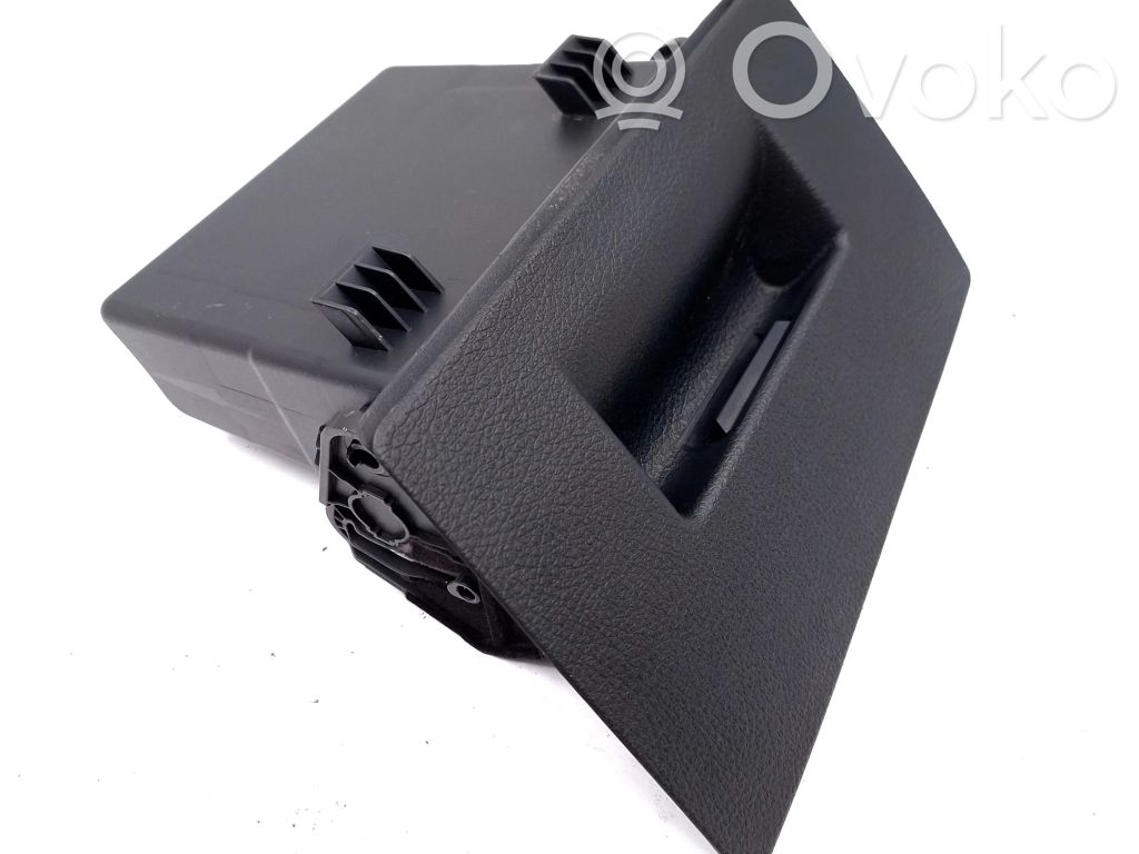 BMW 2 F46 Vano portaoggetti 