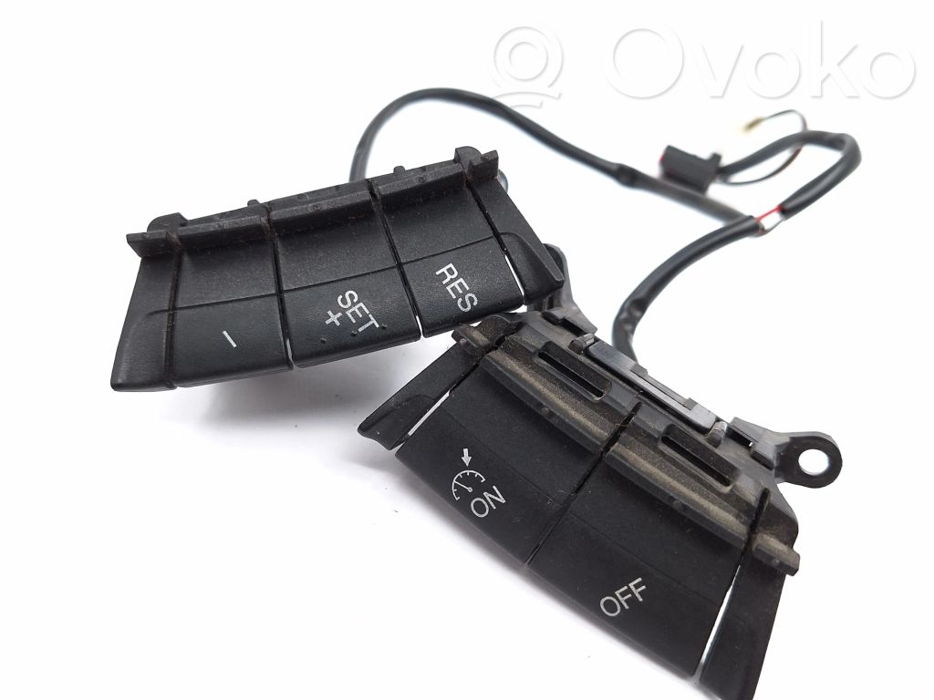 Vairas   4M5T9E740AA,G952A30347739B,09671501