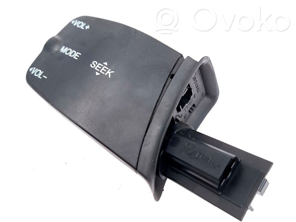 Ford Focus Multifunctional control switch/knob 