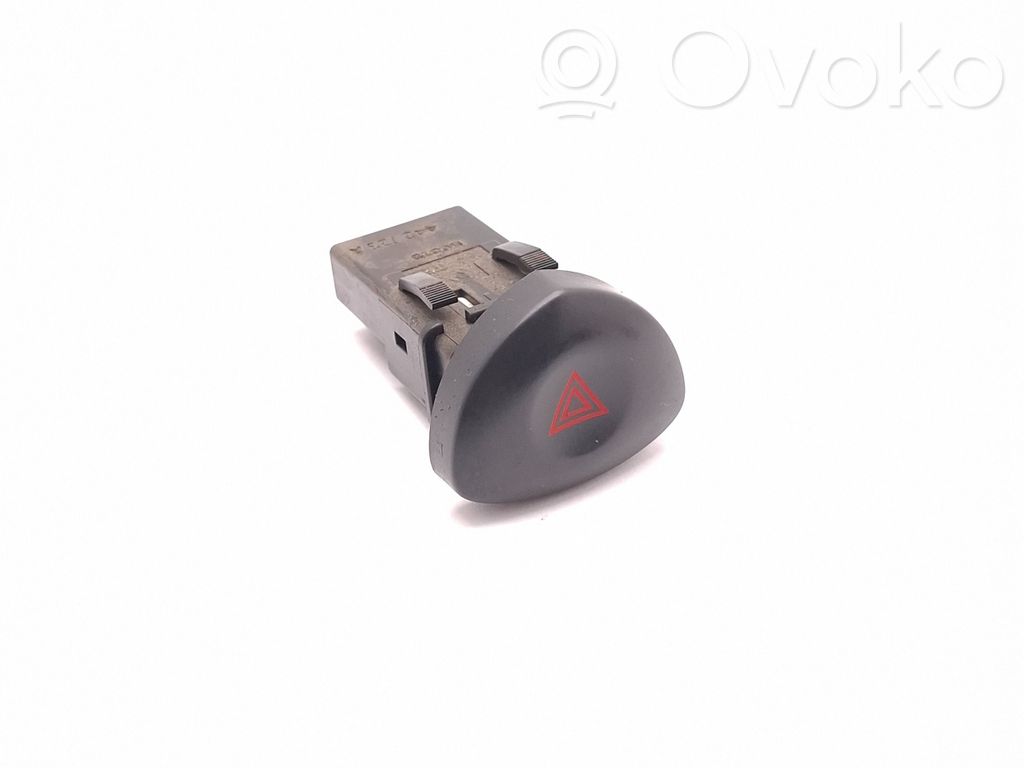 Renault Clio II Hazard light switch 