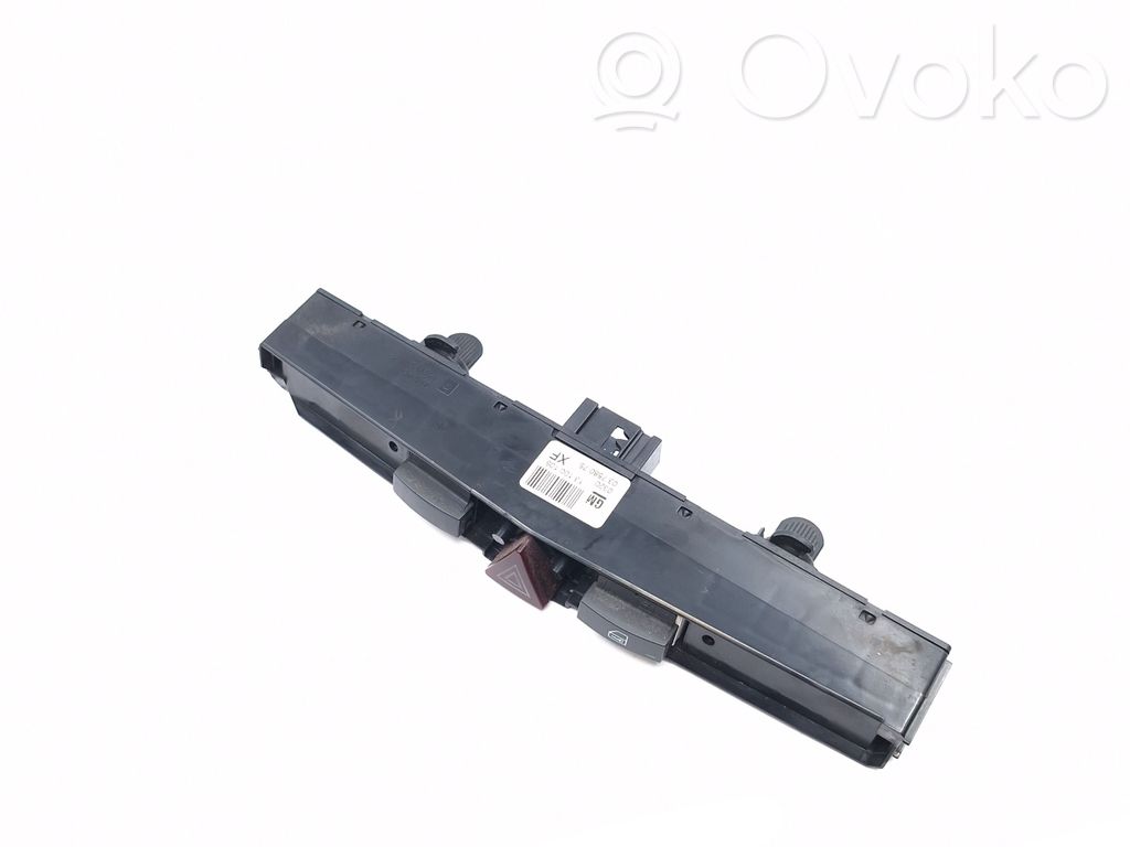 Opel Astra H Comutator lumini pericol 