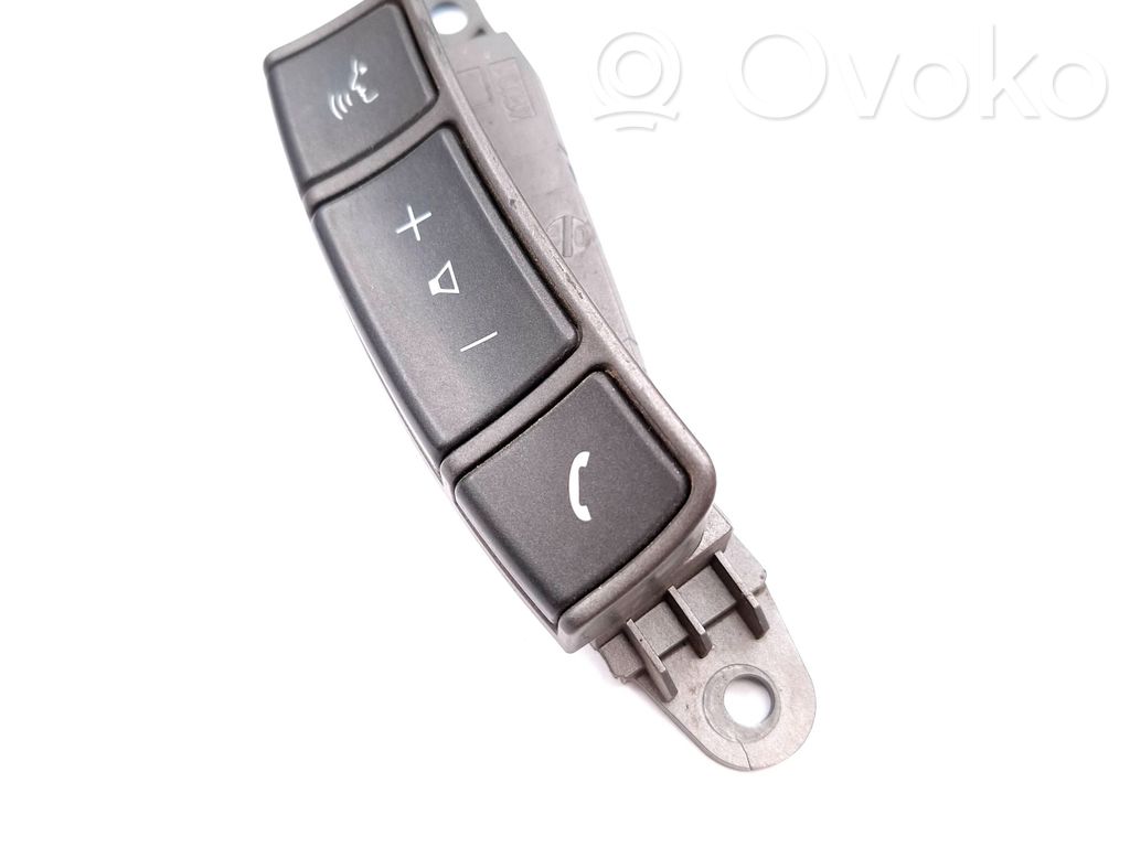 BMW 7 E65 E66 Stūres pogas / slēdži 