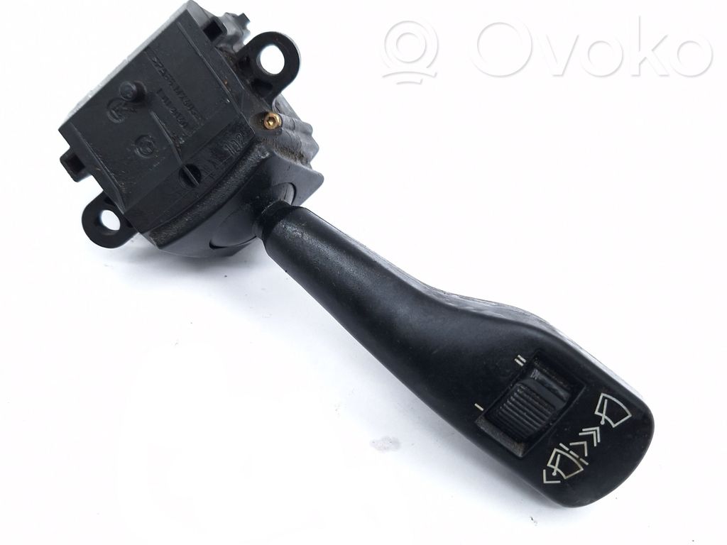 BMW 5 E39 Pyyhkimen/suuntavilkun vipukytkin 