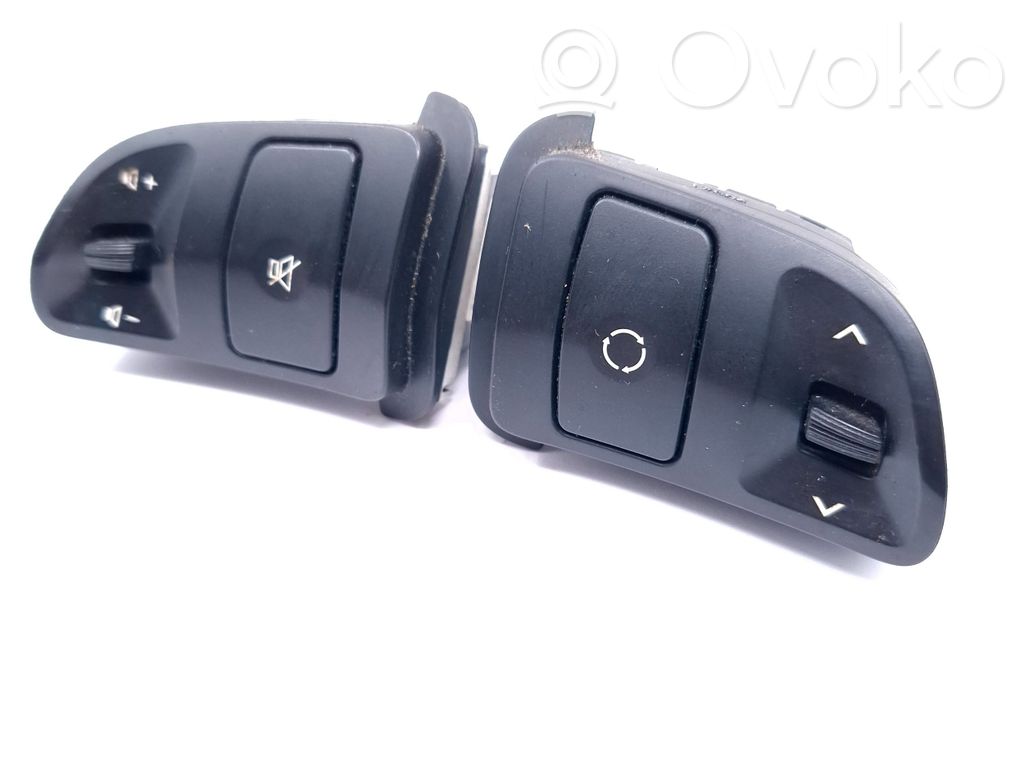 KIA Pro Cee'd I Steering wheel 