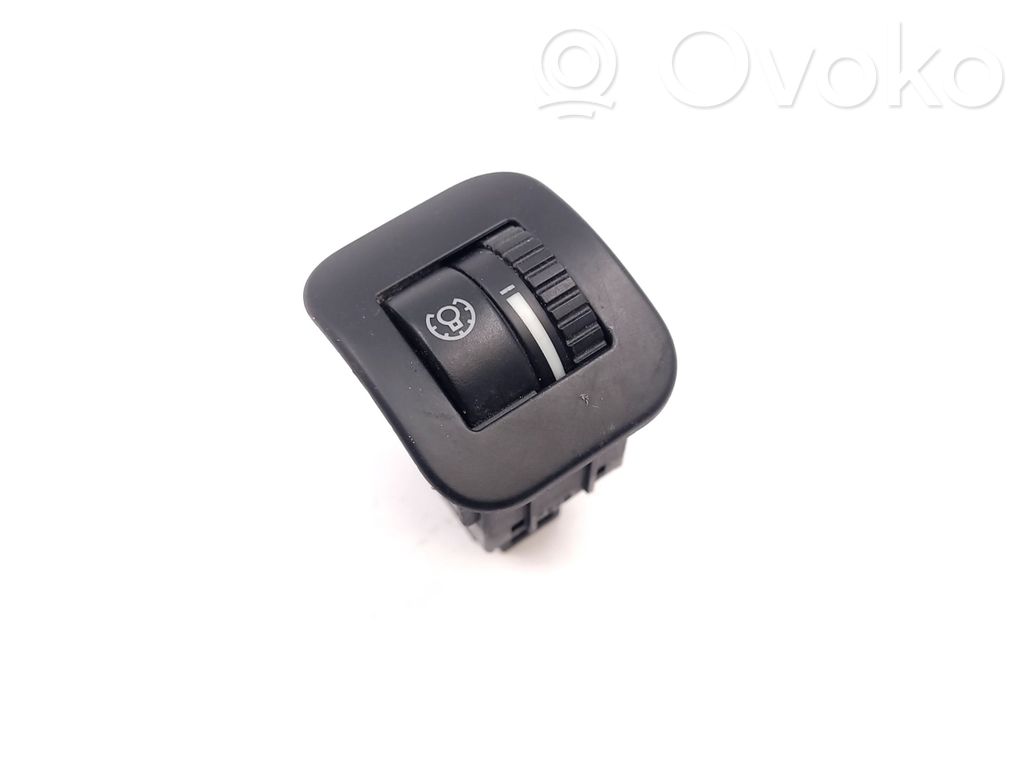 Porsche Cayenne (9PA) Headlight level adjustment motor 