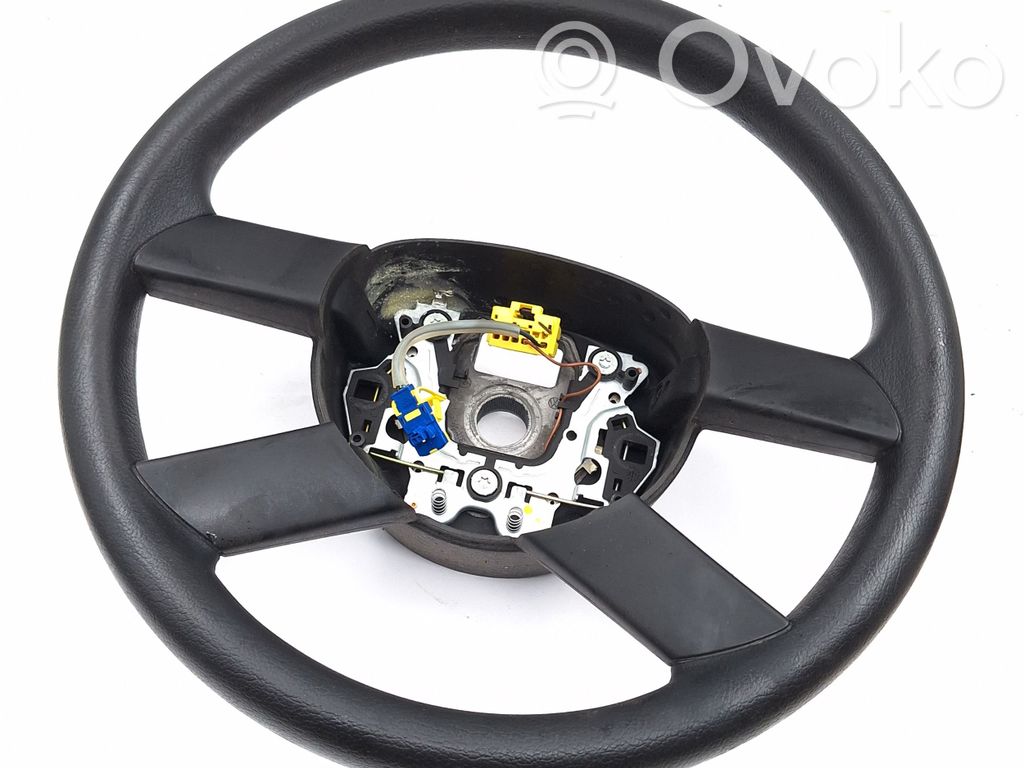Volkswagen Polo IV 9N3 Ohjauspyörä 