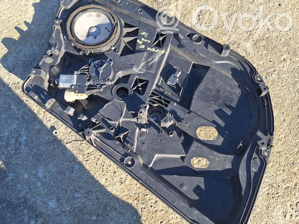 Ford Fiesta Podnośnik szyby drzwi z silniczkiem 