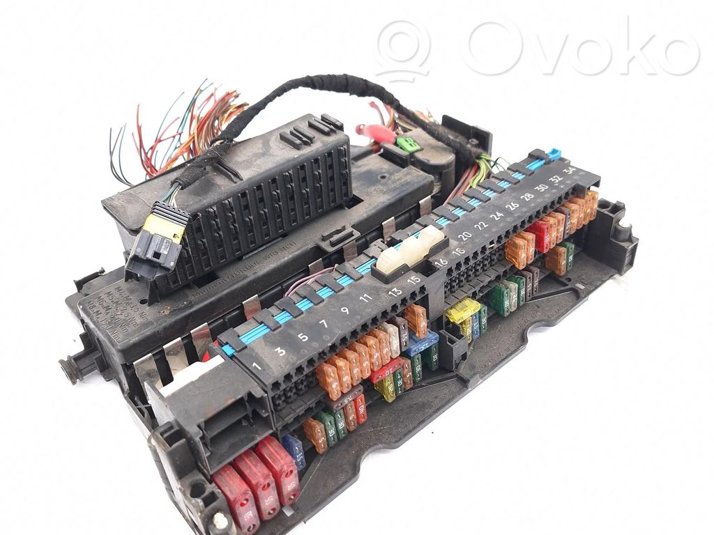 BMW 3 E46 Drošinātāju bloks 