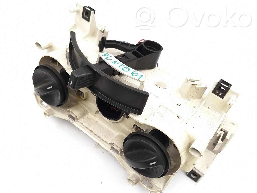 Fiat Punto (188) Climate control unit 