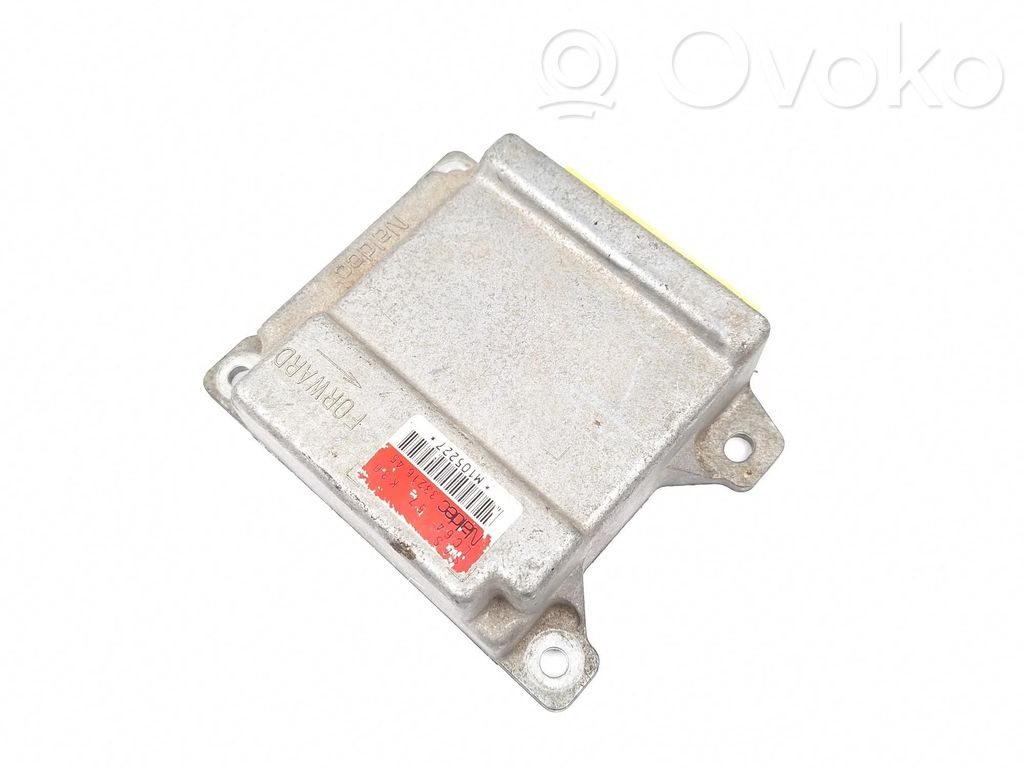 Mazda MPV II LW Airbag control unit/module 