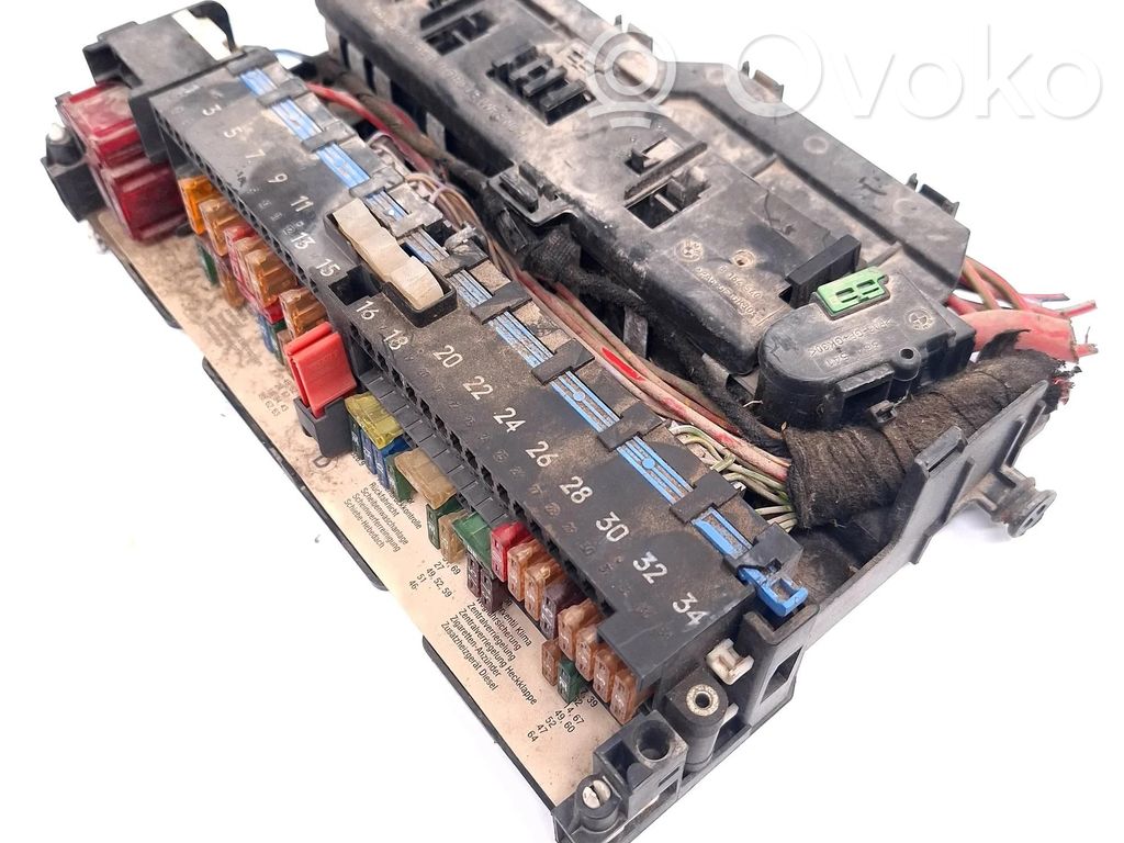 BMW 3 E46 Módulo de fusible 